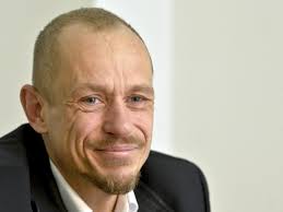 Gery keszler (da) austrian hiv activist and organiser of the life ball (en); Gery Keszler Zum Neuen Konzept Der Life Ball Wird Erwachsen Life Ball Vienna At