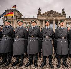 An 365 tagen im jahr, rund um die uhr aktualisiert, die wichtigsten news auf tagesschau.de. Bundeswehr Zahl Der Neuen Rekruten Stark Eingebrochen Welt
