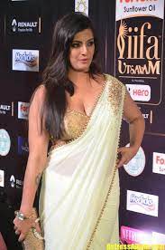 Varalakshmi hot pic images photo address and all type of information about s. Hot Varalakshmi Photos Actress Album