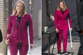 April 23, 2014 03:00 pm. Jodie Foster Reveals She S Got Cadaver Parts And Titanium In Her Knee