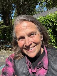 Another peaceful stroll today with my buddy Harley 💛 💕 The mountain  laurels are going to be amazing when they bloom #myadventurechallenge  #hikers365challenge