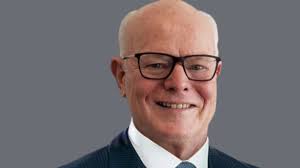 Energy mutual CEO to step down