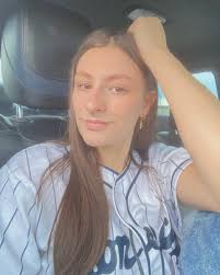 Moms Reveille on X: Not mompov, but she is a mom, does porn, and is  obscure. Love that top and short skirt combo. She counts! bigtits ass  boobs milf tits t.coUe9AZ3Q6Gm 