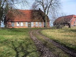 Photo Of Pfarrhof In Techentin Bauernhaus Haus Landlich