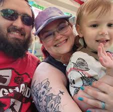 Big news at Sea Lion Sound! Starting today, the Sea Lion Show will take  place EVERY DAY at 11 a.m., 1 p.m. and 3 p.m. until mid-August. But that's  not all! We