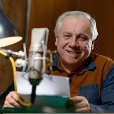 Epizóda Jakub Hrůša becomes chief conductor of Czech Philharmonic, US  artist Noah Breuer's exhibition in Krumlov, Derek Cummins