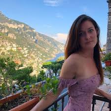  Emilee Wallace Gorsel 4 Turkcealtyazi Org