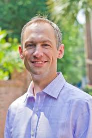 Amazon.com: Mascot: 9780062835628: John, Antony: Books