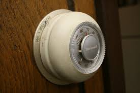 Can i use the one thermostat to control a heating and cooling device simultaneously? Thermostat Wikipedia