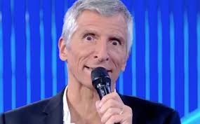 Fabien haimovici est l'un des choristes préférés des téléspectateurs de n'oubliez pas les paroles. Fabien Haimovici Greffe Cheveux Maitre Gims Detruit Une Reprise De Sapes Comme Jamais Dans N Oubliez Pas Les Paroles Purebreak Fabien Haimovici Est L Un Des Choristes Preferes Des Telespectateurs De