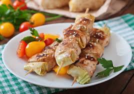 Ma questo desiderio può rivelarsi, un arduo compito e finire per mangiare una semplice insalata. Cena Estiva Veloce 2020 Ricette Per Un Menu Sfizioso Diredonna