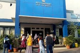 Compare prices for trains, buses, ferries and flights. Smp Negeri Tangerang