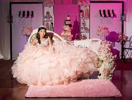 This theme is pretty, classic and really, who doesn't want to be a princess for a day?! Quinceanera Themes 10 Classic And Modern Ideas For Your Party