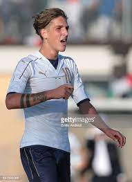 In the game fifa 21 his overall rating is 76. Nicolo Zaniolo Of Italy Looks On During The U19 International Best Nba Players Football Players Italy