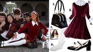 Entdecke jetzt die aktuelle kollektion! Recreate These Five Iconic Outfits From Clueless By Cammila Collar Outtake Medium