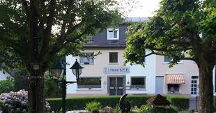 Im jahr 2014 gab es in haus segenborn 51 anfragen für sechs plätze für frauen. Home Haus S E E Schlafen Essen Erholen