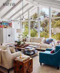 Inside Miranda Kerr S Feminine Eco Friendly Malibu Home Family Friendly Living Room Malibu Homes Family Room Design