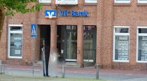 Mehr dazu bei ihrer vr bank in holstein eg. Vr Bank Ostholstein Nord Plon Eg 23730 Neustadt In Holstein Offnungszeiten Adresse Telefon