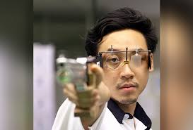 Johnathan tumpu perhatian terhadap pelajaran