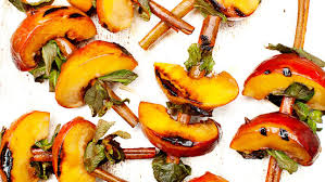 Recette De Brochette De Peches A La Cannelle Zeste Recipe Bbq Fruit Stuffed Peppers Steven Raichlen