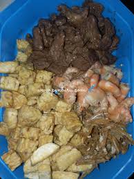 Penambahan kacang dalam resepi ini juga memberikan sambal ini. Resepi Sambal Goreng Jawa Johor