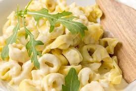 Rezept Tortellini Mit Kasesauce Guenstig Kochen At Kasesauce Rezept Kasesosse Rezept Tortellini