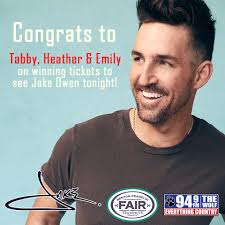 Who are we going to see tonight at the @hapoccu @tcliveat5? Back Roads will  hit the stage at 5pm at John Dam Plaza. 🎸🪕 @toyotatricities