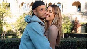 Only high quality pics and photos with sarah kohan. Chicharito No Se Olvida De Sarah Kohan En Su Mensaje De Ano Nuevo As Usa