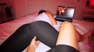 Chill Sex With Hot neighbour - XNXX.COM