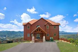 Our group cabins in gatlinburg and pigeon forge will easily accommodate groups up to 400 people and are located close to dollywood, ripley's aquarium and other top smoky mountain attractions, dining, and shopping areas. Copper Ridge Lodge Luxury 6 Bedroom Cabin Cabins Usa