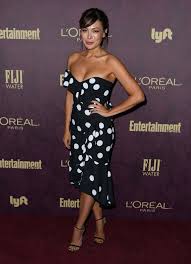 She has been married to curtis stone since june 8, 2013. Lindsay Price 2018 Pre Emmy Party In West Hollywood Celebmafia