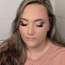 Hello brides to be!! 💐 I am an MUA 🎨 that travels all over Northeast  Ohio. I come to your home/venue/hotel to get you and your party ready. 2025  limited availability and