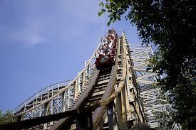 Parc astérix is a theme amusement park in france, based on the comic book series asterix by albert uderzo and rené goscinny. Vergnugungspark Parc Asterix In Paris