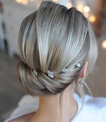 We've listed 40 of our favorite braided 'dos for a relaxed yet elegant wedding hairstyle, ask your stylist to fashion a dutch braid as a plaited. 40 Trendy Wedding Hairstyles For Short Hair Every Bride Wants In 2021