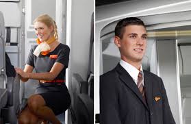 Easyjet ist eine britische fluggesellschaft und teil der easygroup. Pin On Fashion Uniforms