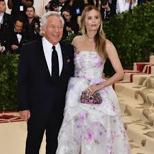 Wife, girlfriend, and child of robert kraft. Pin Pa Patriots