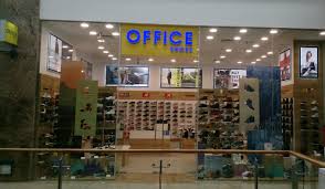 Băneasa, zonă aristocratică lângă aeroport, 12 mai 2009, adevărul; Abraziv Mark Jos FÄƒ Loc Baneasa Shopping City Magazine Incaltaminte Magneticbusinessidentity Com