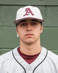 Heather Degenhardt's Instagram, Twitter & Facebook