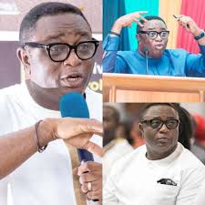 Dede Ayew and his gorgeous mom🥰 Andre's mother, Maha Ayew, is the wife of  Ghanaian football legend Abedi Ayew Pele. Maya is the mother of four  beautiful children; Dede, Jordan, Imani, and