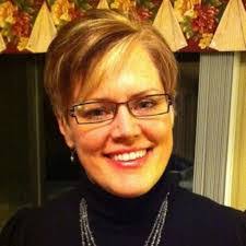 Lisa Devall's Instagram, Twitter & Facebook