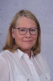 Ingrid Ebeling's Instagram, Twitter & Facebook