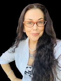 Voices de Queer Femmes: an Anthology (The Vigil Center for the Arts