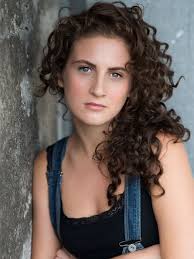 Julia Meier's Instagram, Twitter & Facebook