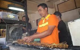 Untuk kamar paling murah, anda akan. Sate Sapi Suruh Salatiga Empuk Dagingnya Lembut Di Lidah Bagian 2