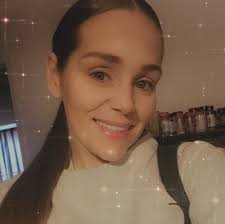 Do people actually use their Stanley cups as purses?