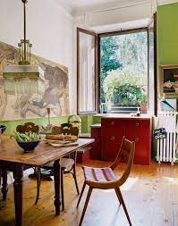 L'officina home interiors, situata nel centro di locarno, è un più di un semplice negozio di arredamento: Officina Antiquaria S Owner Luca Vitali Reveals His Home In Milan Italy Home World Of Interiors Home Decor