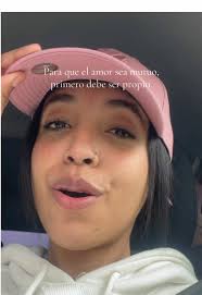 Whitney Chávez (@whitneychavez_)