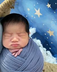 Ululuu gemes amat sihh dekk mukanya kayak penyet gituu 🤏🤏 , ., #newborn  #newbornphotography