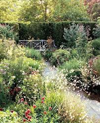 Secret Gardens From The Vogue Archives Urban Garden Garden Design English Cottage Garden