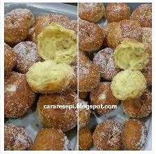 Sate donat cocok banget dihidangkan sebagai teman minum teh atau ngopi saat pagi atau sore hari. Resepi Donut Lembut Tanpa Telur Pewarna O